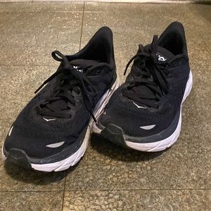 Hoka Clifton 8